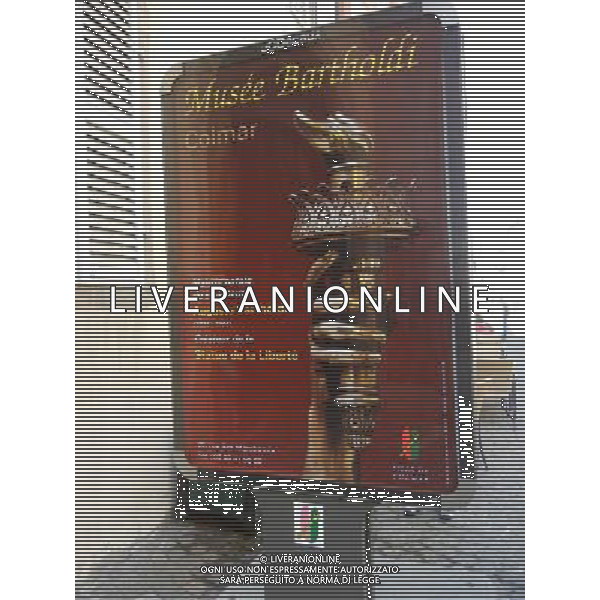 Colmar (Kolmar in tedesco, Colmer in alsaziano)  un comune francese di 68.843 abitanti capoluogo del dipartimento dell\'Alto Reno nella regione dell\'Alsazia AG ALDO LIVERANI SAS