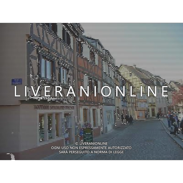 Colmar (Kolmar in tedesco, Colmer in alsaziano)  un comune francese di 68.843 abitanti capoluogo del dipartimento dell\'Alto Reno nella regione dell\'Alsazia AG ALDO LIVERANI SAS