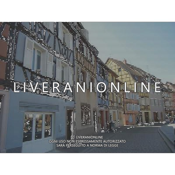 Colmar (Kolmar in tedesco, Colmer in alsaziano)  un comune francese di 68.843 abitanti capoluogo del dipartimento dell\'Alto Reno nella regione dell\'Alsazia AG ALDO LIVERANI SAS