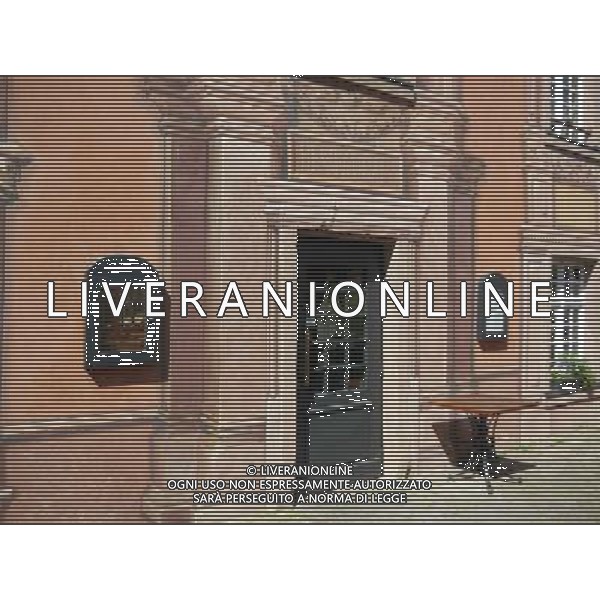 Colmar (Kolmar in tedesco, Colmer in alsaziano)  un comune francese di 68.843 abitanti capoluogo del dipartimento dell\'Alto Reno nella regione dell\'Alsazia AG ALDO LIVERANI SAS