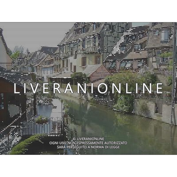 Colmar (Kolmar in tedesco, Colmer in alsaziano)  un comune francese di 68.843 abitanti capoluogo del dipartimento dell\'Alto Reno nella regione dell\'Alsazia AG ALDO LIVERANI SAS