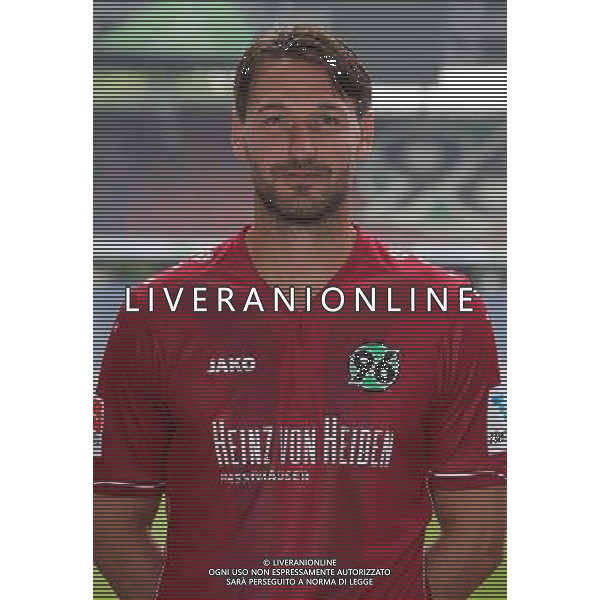 firo : 08.07.2014 Fu§ball,1.Bundesliga, Saison 2014/2015 Hannover 96, Fototermin,Portraitermin, Portrait, Christian SCHULZ $worldrightsEs gelten unsere AGB, einsehbar auf www.firosportphoto.de, copyright by firo sportphoto: Coesfelder Str. 207 D-48249 DŸlmen www.firosportphoto.de mail@firosportphoto.de (V o l k s b a n k B o c h u m - W i t t e n ) BLZ.: 430 601 29 Kt. Nr.: 341 117 100 Tel:Ê +49-2594-9916004 Fax:Ê+49-2594-9916005 AG ALDO LIVERANI SAS ONLY ITALY