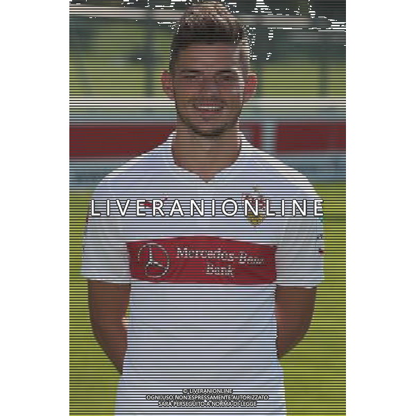 firo : Fußball,Fussball : 24.07.2014 1.Bundesliga, Saison 2014/2015 VfB Stuttgart, VfB, Stuttgart, Fototermin, Portraittermin, Portrait, Tim Leibold ( Stuttgart ) $worldrightsEs gelten unsere AGB, einsehbar auf www.firosportphoto.de copyright by firo sportphoto: Coesfelder Str. 207 D- 48249 Dülmen www.firosportphoto.de mail@firosportphoto.de (V o l k s b a n k B o c h u m - W i t t e n ) BLZ.: 430 601 29 Kt. Nr.: 341 117 100 Tel: +49-2594 - 9916004 Fax: +49-2594 - 9916005 AG ALDO LIVERANI SAS ONLY ITALY