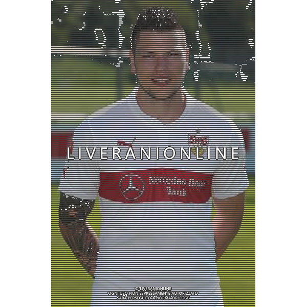 firo : Fußball,Fussball : 24.07.2014 1.Bundesliga, Saison 2014/2015 VfB Stuttgart, VfB, Stuttgart, Fototermin, Portraittermin, Portrait, Daniel Ginczek ( Stuttgart ) $worldrightsEs gelten unsere AGB, einsehbar auf www.firosportphoto.de copyright by firo sportphoto: Coesfelder Str. 207 D- 48249 Dülmen www.firosportphoto.de mail@firosportphoto.de (V o l k s b a n k B o c h u m - W i t t e n ) BLZ.: 430 601 29 Kt. Nr.: 341 117 100 Tel: +49-2594 - 9916004 Fax: +49-2594 - 9916005 AG ALDO LIVERANI SAS ONLY ITALY