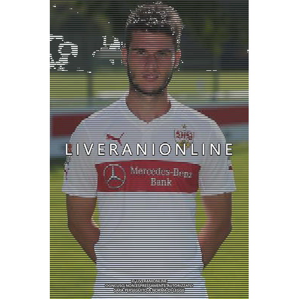 firo : Fußball,Fussball : 24.07.2014 1.Bundesliga, Saison 2014/2015 VfB Stuttgart, VfB, Stuttgart, Fototermin, Portraittermin, Portrait, Robin Yalcin ( Stuttgart ) $worldrightsEs gelten unsere AGB, einsehbar auf www.firosportphoto.de copyright by firo sportphoto: Coesfelder Str. 207 D- 48249 Dülmen www.firosportphoto.de mail@firosportphoto.de (V o l k s b a n k B o c h u m - W i t t e n ) BLZ.: 430 601 29 Kt. Nr.: 341 117 100 Tel: +49-2594 - 9916004 Fax: +49-2594 - 9916005 AG ALDO LIVERANI SAS ONLY ITALY