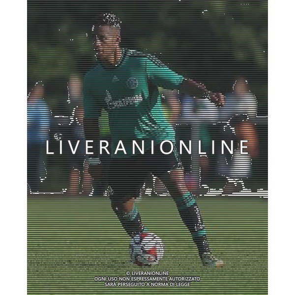 firo Fu§ball,Fussball, 23.07.2014 1. Bundesliga Saison 2014/2015 Vorbereitung, TL, Trainingslager in Grassau, Chiemsee, Testspiel Sportbund DJK Rosenheim - FC Schalke 04 Schalke, Einzelaktion, ganze Figur, Dennis Aogo $worldrightsEs gelten unsere AGB, einsehbar auf www.firosportphoto.de copyright by firo sportphoto: Coesfelder Str. 207 D- 48249 DŸlmen www.firosportphoto.de mail@firosportphoto.de (V o l k s b a n k B o c h u m - W i t t e n ) BLZ.: 430 601 29 Kt. Nr.: 341 117 100 Tel: +49-2594 - 9916004 Fax: +49-2594 - 9916005 AG ALDO LIVERANI SAS ONLY ITALY