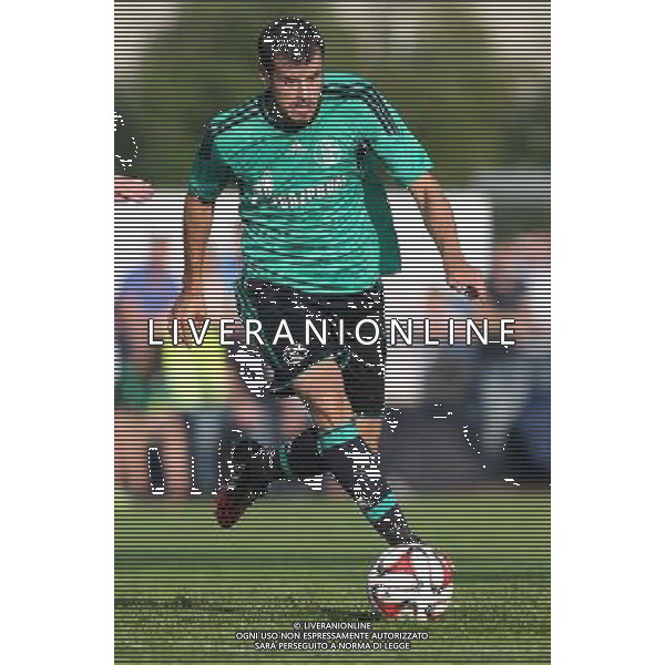 firo Fu§ball,Fussball, 23.07.2014 1. Bundesliga Saison 2014/2015 Vorbereitung, TL, Trainingslager in Grassau, Chiemsee, Testspiel Sportbund DJK Rosenheim - FC Schalke 04 Schalke, Tranquillo Barnetta, Einzelaktion, ganze FIgur $worldrightsEs gelten unsere AGB, einsehbar auf www.firosportphoto.de copyright by firo sportphoto: Coesfelder Str. 207 D- 48249 DŸlmen www.firosportphoto.de mail@firosportphoto.de (V o l k s b a n k B o c h u m - W i t t e n ) BLZ.: 430 601 29 Kt. Nr.: 341 117 100 Tel: +49-2594 - 9916004 Fax: +49-2594 - 9916005 AG ALDO LIVERANI SAS ONLY ITALY
