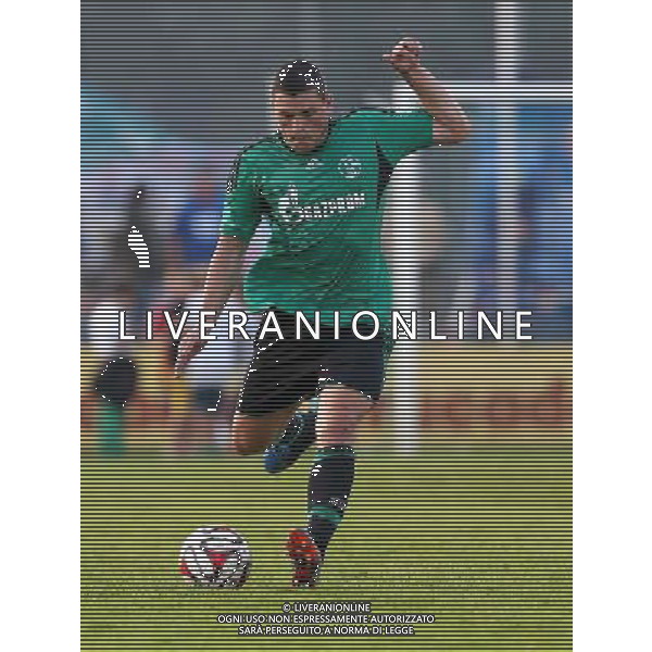 firo Fu§ball,Fussball, 23.07.2014 1. Bundesliga Saison 2014/2015 Vorbereitung, TL, Trainingslager in Grassau, Chiemsee, Testspiel Sportbund DJK Rosenheim - FC Schalke 04 Schalke, Kyriakos Papadopoulos, EInzelaktion, ganze FIgur $worldrightsEs gelten unsere AGB, einsehbar auf www.firosportphoto.de copyright by firo sportphoto: Coesfelder Str. 207 D- 48249 DŸlmen www.firosportphoto.de mail@firosportphoto.de (V o l k s b a n k B o c h u m - W i t t e n ) BLZ.: 430 601 29 Kt. Nr.: 341 117 100 Tel: +49-2594 - 9916004 Fax: +49-2594 - 9916005 AG ALDO LIVERANI SAS ONLY ITALY