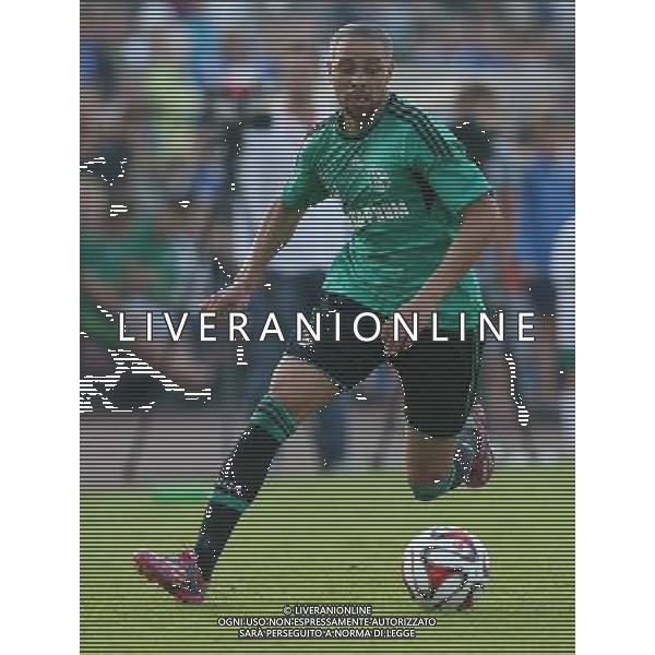 firo Fu§ball,Fussball, 23.07.2014 1. Bundesliga Saison 2014/2015 Vorbereitung, TL, Trainingslager in Grassau, Chiemsee, Testspiel Sportbund DJK Rosenheim - FC Schalke 04 Schalke, Einzelaktion, ganze Figur, Sidney Sam $worldrightsEs gelten unsere AGB, einsehbar auf www.firosportphoto.de copyright by firo sportphoto: Coesfelder Str. 207 D- 48249 DŸlmen www.firosportphoto.de mail@firosportphoto.de (V o l k s b a n k B o c h u m - W i t t e n ) BLZ.: 430 601 29 Kt. Nr.: 341 117 100 Tel: +49-2594 - 9916004 Fax: +49-2594 - 9916005 AG ALDO LIVERANI SAS ONLY ITALY
