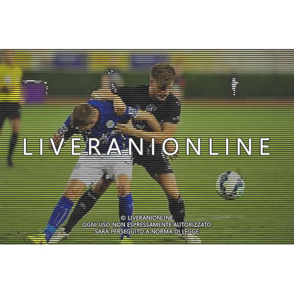 (140727) -- BANGKOK, July 27, 2014 () -- Luke Garbutt (R) of Everton Football Club vies for the ball during a friendly match against Leicester City Football Club at Supachalasai Stadium in Bangkok, Thailand, July 27, 2014. Leicester City won 1-0. (/Rachen Sageamsak) ©PHOTOSHOT/Agenzia Aldo Liverani sas - ITALY ONLY - EDITORIAL USE ONLY - Everton Vs Leicester City partita amichevole a Supachalasai Stadium di Bangkok, Thailandia, 27 luglio 2014. Leicester City ha vinto 1-0.
