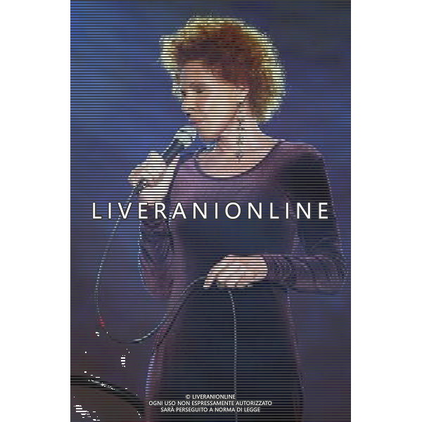 COLOGNO M.SE (MI) 14/12/2004 AUDITORIUM DI RADIO ITALIA NELLA FOTO ORNELLA VANONI FOTO ROMANO/AG ALDO LIVERANI