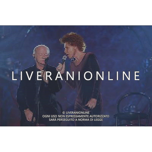 COLOGNO M.SE (MI) 14/12/2004 AUDITORIUM DI RADIO ITALIA NELLA FOTO GINO PAOLI ED ORNELLA VANONI FOTO ROMANO/AG ALDO LIVERANI