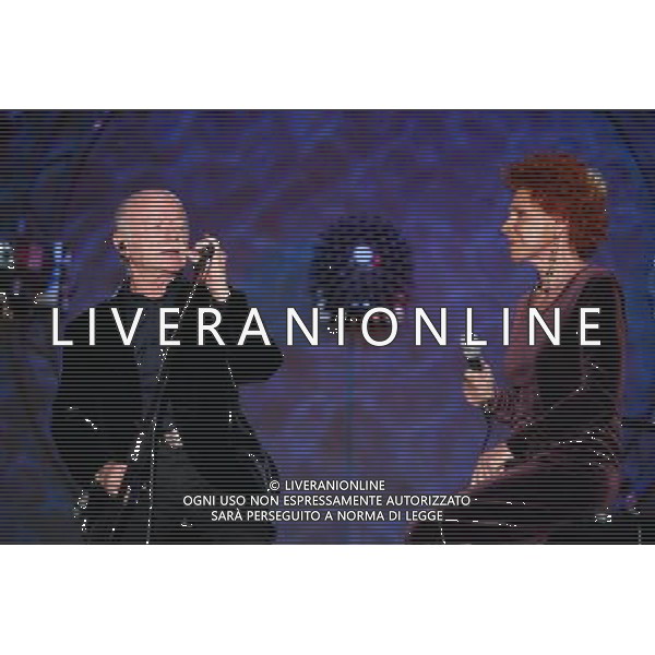 COLOGNO M.SE (MI) 14/12/2004 AUDITORIUM DI RADIO ITALIA NELLA FOTO GINO PAOLI ED ORNELLA VANONI FOTO ROMANO/AG ALDO LIVERANI