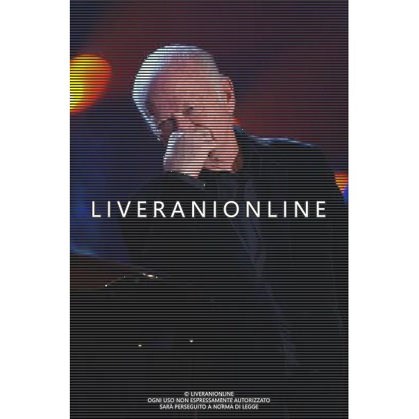 COLOGNO M.SE (MI) 14/12/2004 AUDITORIUM DI RADIO ITALIA NELLA FOTO GINO PAOLI FOTO ROMANO/AG ALDO LIVERANI