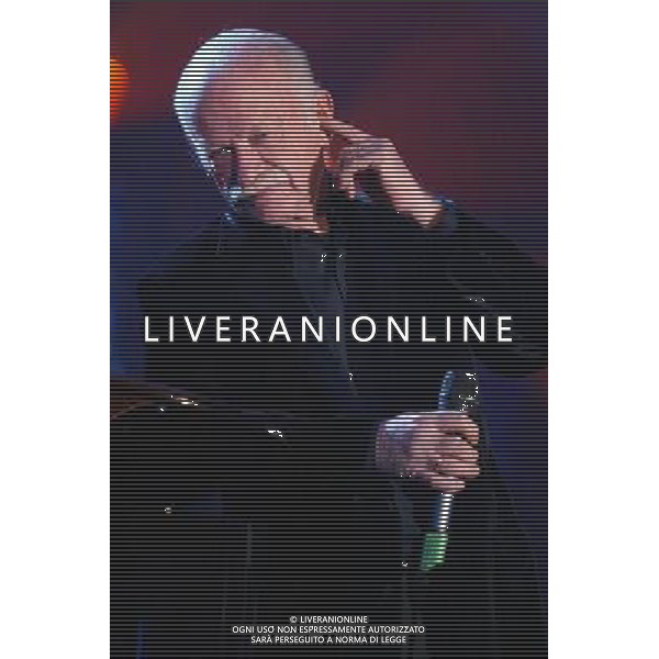 COLOGNO M.SE (MI) 14/12/2004 AUDITORIUM DI RADIO ITALIA NELLA FOTO GINO PAOLI FOTO ROMANO/AG ALDO LIVERANI