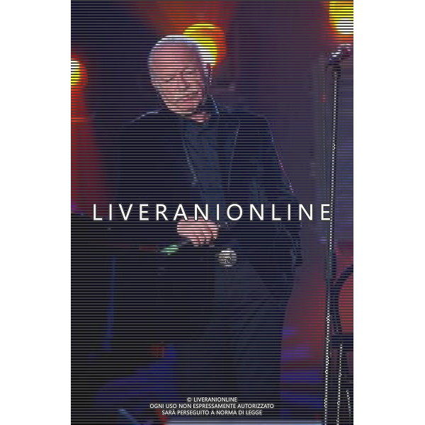 COLOGNO M.SE (MI) 14/12/2004 AUDITORIUM DI RADIO ITALIA NELLA FOTO GINO PAOLI FOTO ROMANO/AG ALDO LIVERANI