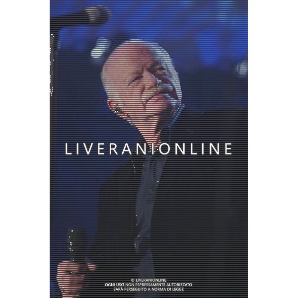 COLOGNO M.SE (MI) 14/12/2004 AUDITORIUM DI RADIO ITALIA NELLA FOTO GINO PAOLI FOTO ROMANO/AG ALDO LIVERANI