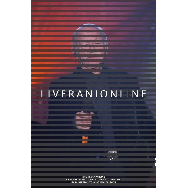 COLOGNO M.SE (MI) 14/12/2004 AUDITORIUM DI RADIO ITALIA NELLA FOTO GINO PAOLI FOTO ROMANO/AG ALDO LIVERANI