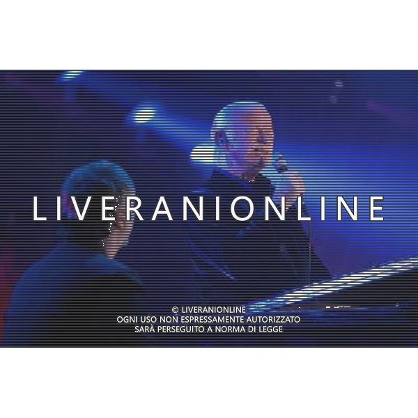 COLOGNO M.SE (MI) 14/12/2004 AUDITORIUM DI RADIO ITALIA NELLA FOTO GINO PAOLI FOTO ROMANO/AG ALDO LIVERANI