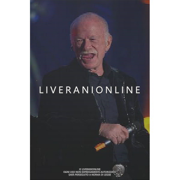 COLOGNO M.SE (MI) 14/12/2004 AUDITORIUM DI RADIO ITALIA NELLA FOTO GINO PAOLI FOTO ROMANO/AG ALDO LIVERANI