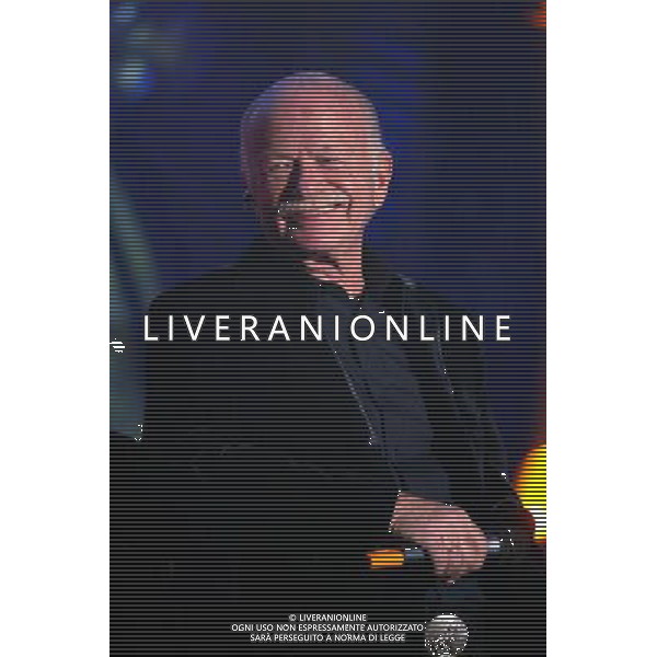 COLOGNO M.SE (MI) 14/12/2004 AUDITORIUM DI RADIO ITALIA NELLA FOTO GINO PAOLI FOTO ROMANO/AG ALDO LIVERANI