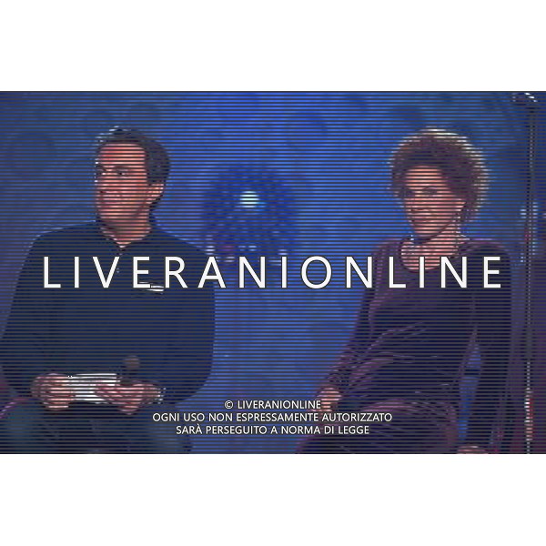 COLOGNO M.SE (MI) 14/12/2004 AUDITORIUM DI RADIO ITALIA NELLA FOTO FRANCO NISI ED ORNELLA VANONI FOTO ROMANO/AG ALDO LIVERANI