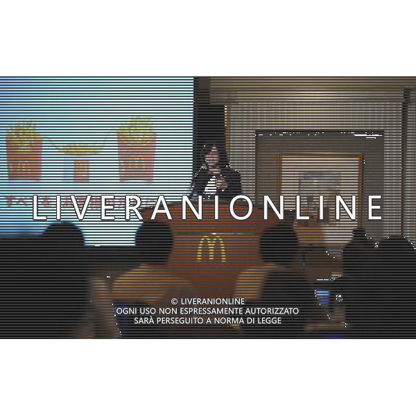 (140729) -- TOKYO, July 29, 2014 () -- Sarah Casanova, President and Chief Executive Officer of McDonald\'s Holdings Japan, speaks during a press conference in Tokyo, Japan, July 29, 2014. McDonald\'s Holdings Japan announced its financial report and expressed its apologies concerning the recent food scandal.(/Stringer) ©photoshot/Agenzia Aldo Liverani sas - ITALY ONLY - EDITORIAL USE ONLY - Sarah Casanova, Presidente e amministratore delegato di McDonald Holdings Giappone, a una conferenza stampa a Tokyo, Giappone, 29 luglio 2014