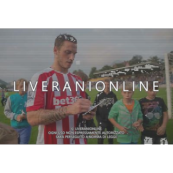 Marko Arnautovic (Stoke City) gibt Autogramme // during a Friendly Match between FC Schalke 04 and Stoke City at the Kufstein Arena, Kufstein, Austria on 2014/07/29. EXPA Pictures © 2014, PhotoCredit: EXPA/ Johann Groder AG ALDO LIVERANI SAS ONLY ITALY