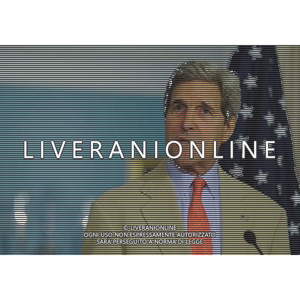 (140729)-- WASHINGTON D.C., July 29, 2014 () -- U.S. Secretary of State John Kerry speaks during a joint news conference with Ukrainian Foreign Minister Pavlo Klimkin at the State Department in Washington D.C., capital of the United States, July 29, 2014. \'While the Russians have said that they want to de-escalate the conflict, their actions have not shown a shred of evidence that they really have a legitimate desire to end the violence and end the bloodshed,\' Kerry said after a meeting with Ukrainian Foreign Minister Pavlo Klimkin at the State Department. (/Bao Dandan) ©photoshot/Agenzia Aldo Liverani sas - ITALY ONLY - EDITORIAL USE ONLY - Il segretario di Stato americano John Kerry con il ministro degli Esteri ucraino Pavlo Klimkin in conferenza stampa congiunta presso il Dipartimento di Stato a Washington DC, la capitale degli Stati Uniti, 29 luglio 2014.