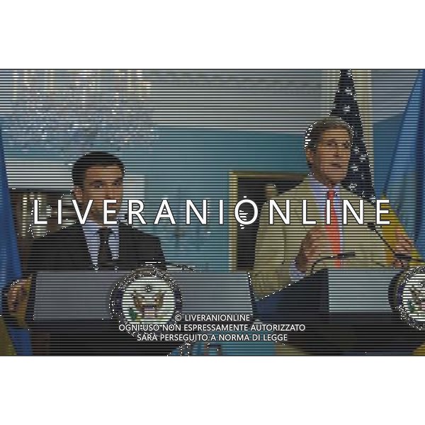 (140729)-- WASHINGTON D.C., July 29, 2014 () -- U.S. Secretary of State John Kerry (R) and Ukrainian Foreign Minister Pavlo Klimkin attend a joint news conference at the State Department in Washington D.C., capital of the United States, July 29, 2014. \'While the Russians have said that they want to de-escalate the conflict, their actions have not shown a shred of evidence that they really have a legitimate desire to end the violence and end the bloodshed,\' Kerry said after a meeting with Ukrainian Foreign Minister Pavlo Klimkin at the State Department. (/Bao Dandan) ©photoshot/Agenzia Aldo Liverani sas - ITALY ONLY - EDITORIAL USE ONLY - Il segretario di Stato americano John Kerry con il ministro degli Esteri ucraino Pavlo Klimkin in conferenza stampa congiunta presso il Dipartimento di Stato a Washington DC, la capitale degli Stati Uniti, 29 luglio 2014.