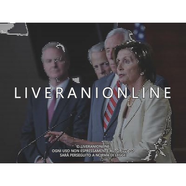 (140731) -- WASHINGTON D.C., July 31, 2014 () -- Nancy Pelosi (R), Democratic leader of the United States House of Representatives, speaks on a news conference about resolution to sue the U.S. President on Capitol Hill in Washington D.C., capital of the United States, July 30, 2014. The U.S. House on Wednesday approved a lawsuit against President Barack Obama over alleged abuse of executive power. (/Bao Dandan) ©PHOTOSHOT/Agenzia Aldo Liverani sas - ITALY ONLY - EDITORIAL USE ONLY - La Camera degli Stati Uniti ha approvato una causa contro il presidente Barack Obama nel corso di presunto abuso del potere esecutivo a Washington DC, negli Stati Uniti