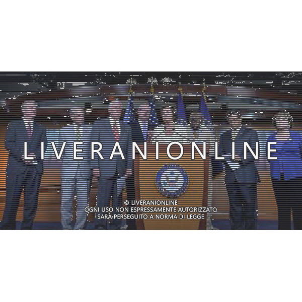 (140731) -- WASHINGTON D.C., July 31, 2014 () -- Nancy Pelosi (4th R), Democratic leader of the United States House of Representatives, speaks on a news conference about resolution to sue the U.S. President on Capitol Hill in Washington D.C., capital of the United States, July 30, 2014. The U.S. House on Wednesday approved a lawsuit against President Barack Obama over alleged abuse of executive power. (/Bao Dandan) ©PHOTOSHOT/Agenzia Aldo Liverani sas - ITALY ONLY - EDITORIAL USE ONLY - La Camera degli Stati Uniti ha approvato una causa contro il presidente Barack Obama nel corso di presunto abuso del potere esecutivo a Washington DC, negli Stati Uniti