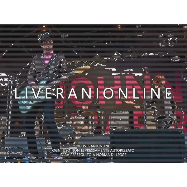  Johnny Marr plays the Castle Stage, Friday, Camp Bestival, Lulworth Castle Dorset . Date ; 01/08/2014 AG ALDO LIVERANI SAS ONLY ITALY