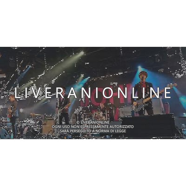  Johnny Marr plays the Castle Stage, Friday, Camp Bestival, Lulworth Castle Dorset . Date ; 01/08/2014 AG ALDO LIVERANI SAS ONLY ITALY