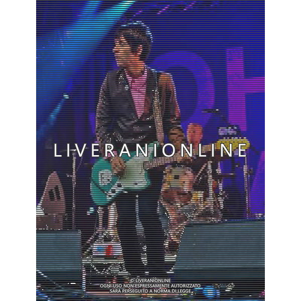  Johnny Marr plays the Castle Stage, Friday, Camp Bestival, Lulworth Castle Dorset . Date ; 01/08/2014 AG ALDO LIVERANI SAS ONLY ITALY
