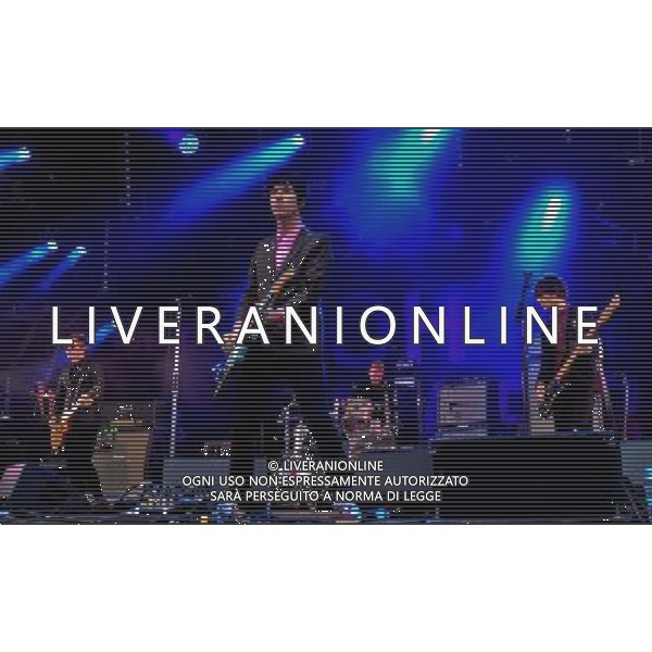  Johnny Marr plays the Castle Stage, Friday, Camp Bestival, Lulworth Castle Dorset . Date ; 01/08/2014 AG ALDO LIVERANI SAS ONLY ITALY