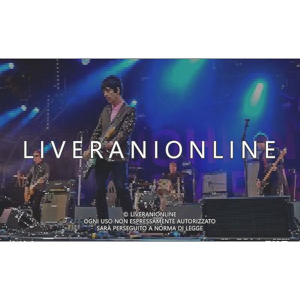  Johnny Marr plays the Castle Stage, Friday, Camp Bestival, Lulworth Castle Dorset . Date ; 01/08/2014 AG ALDO LIVERANI SAS ONLY ITALY
