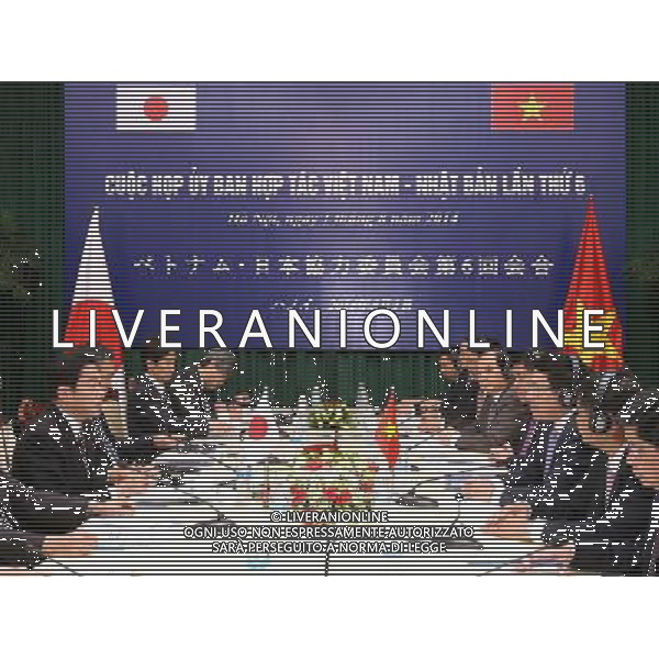 (140801) -- HANOI, Aug. 1, 2014 (Xinhua) -- Japanese Foreign Minister Fumio Kishida (1st L) talks with Vietnamese Deputy Prime Minister and Foreign Minister Pham Binh Minh (3rd R) in Hanoi, capital of Vietnam, Aug. 1, 2014. Japan will provide six used vessels and equipments to Vietnam for ensuring maritime security within the framework of a non-project aid package, said visiting Japanese foreign minister Fumio Kishida here Friday. (Xinhua/VNA) ****Authorized by ytfs**** ©PHOTOSHOT/Agenzia Aldo Liverani sas - ITALY ONLY - EDITORIAL USE ONLY