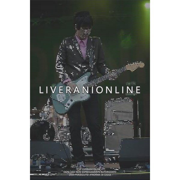 Johnny Marr on stage at Camp Bestival Lulworth Castle \' Park, East Lulworth, Wareham, Dorset 1st aug 2014 AG ALDO LIVERANI SAS ONLY ITALY