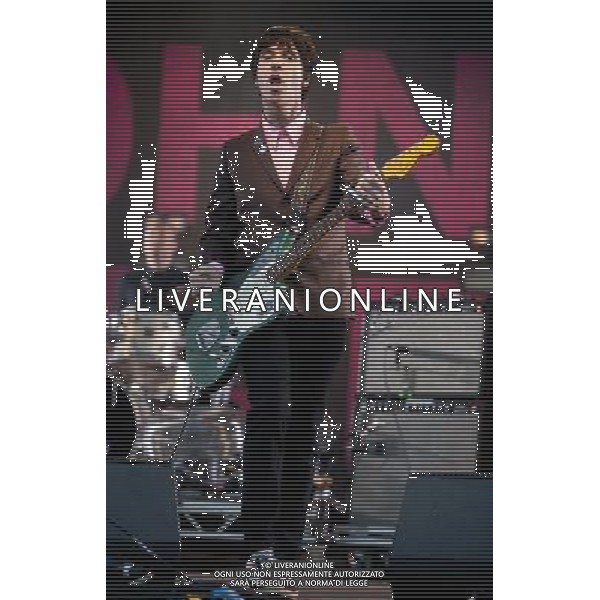 Johnny Marr on stage at Camp Bestival Lulworth Castle \' Park, East Lulworth, Wareham, Dorset 1st aug 2014 AG ALDO LIVERANI SAS ONLY ITALY