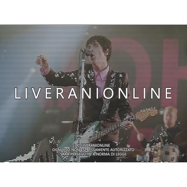 Johnny Marr on stage at Camp Bestival Lulworth Castle \' Park, East Lulworth, Wareham, Dorset 1st aug 2014 AG ALDO LIVERANI SAS ONLY ITALY