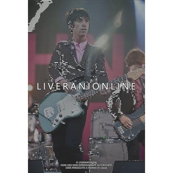 Johnny Marr on stage at Camp Bestival Lulworth Castle \' Park, East Lulworth, Wareham, Dorset 1st aug 2014 AG ALDO LIVERANI SAS ONLY ITALY