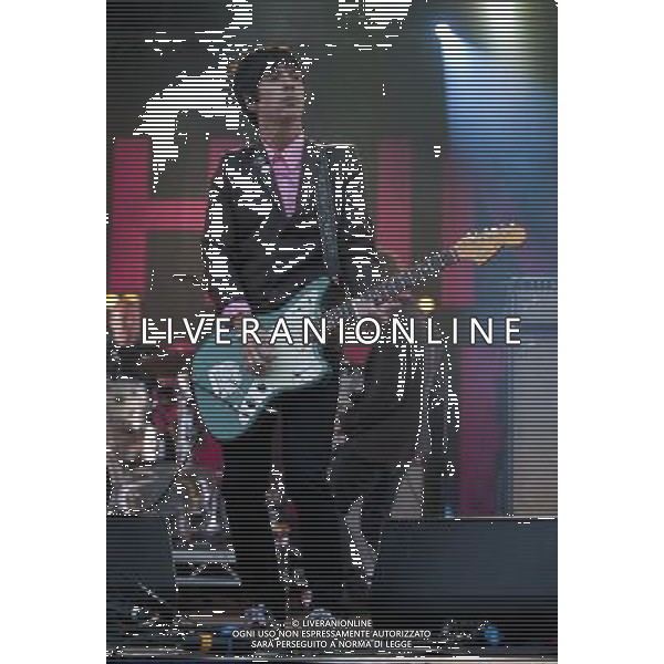 Johnny Marr on stage at Camp Bestival Lulworth Castle \' Park, East Lulworth, Wareham, Dorset 1st aug 2014 AG ALDO LIVERANI SAS ONLY ITALY