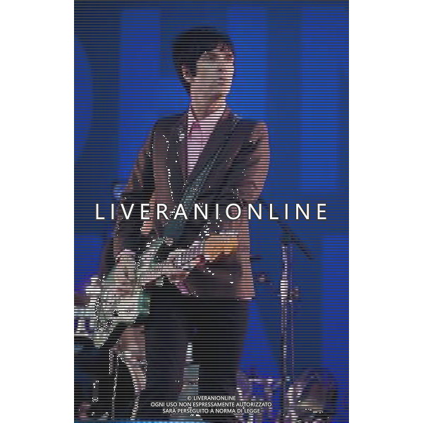 Johnny Marr on stage at Camp Bestival Lulworth Castle \' Park, East Lulworth, Wareham, Dorset 1st aug 2014 AG ALDO LIVERANI SAS ONLY ITALY