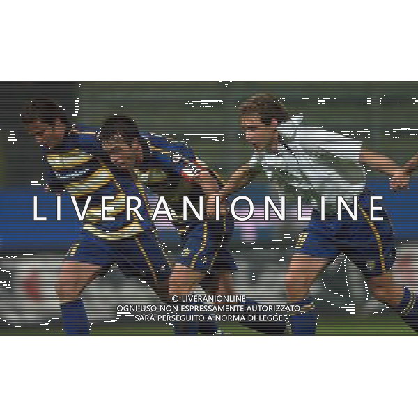Parma 16/12/2004 coppa uefa 2004/05 parma-besiktas jk 3:2 nella foto gilardino, cardone e budel ph marco luzzani/ag aldo liverani s.a.s.