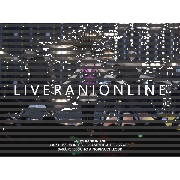 Kylie Minogue performs in the Closing Ceremony at Hampden Park to mark the end of the 20th Commomwealth Games in Glasgow. Closing Ceremony of the 20th Commonwealth Games, Glasgow, 03.08.14 ©PHOTOSHOT/Agenzia Aldo Liverani sas - ITALY ONLY - EDITORIAL USE ONLY