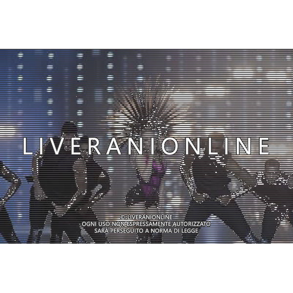 Kylie Minogue performs in the Closing Ceremony at Hampden Park to mark the end of the 20th Commomwealth Games in Glasgow. Closing Ceremony of the 20th Commonwealth Games, Glasgow, 03.08.14 ©PHOTOSHOT/Agenzia Aldo Liverani sas - ITALY ONLY - EDITORIAL USE ONLY