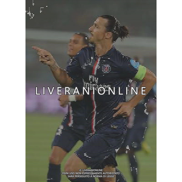 (140802) -- BEIJING, Aug. 2, 2014 () -- Paris Saint-Germain\'s Zlatan Ibrahimovic (front) celebrates scoring with teammates during the match between Paris Saint-Germain and Guigamp in the French season-opening Champions Trophy football match in Beijing, China, on Aug. 2, 2014. Paris Saint-Germain won the match 2-0. (/Gong Lei) ©photoshot/Agenzia Aldo Liverani sas - ITALY ONLY - EDITORIAL USE ONLY