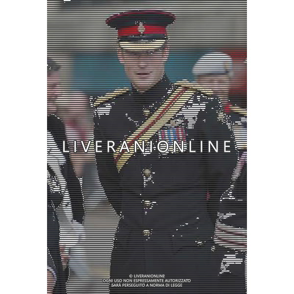  Prince Harry arriving, unveiling the Memorial Arch, layinga wreath at the War Memorial and taking the salute of the military and civilian parades.Prince Harry will attend the \'Step Short\' commemorative event in Folkestone tomark the centenary of the First World War on the 4th August, 2014. During the event, The Prince will unveil a Memorial Arch, lay a wreath at the War Memorial and take the salute of a military and civilian parade. He will then walk down the Road of Remembrance before meeting some of those who will have taken part in the parade ©PHOTOSHOT/Agenzia Aldo Liverani sas - ITALY ONLY - EDITORIAL USE ONLY - REALI INGLESI: Il Principe Harry d\'inghilterra a Folkestone, nel Kent la commemorazione del 100mo anniversario dello scoppio della Prima Guerra Mondiale.