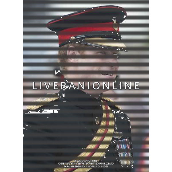  Prince Harry arriving, unveiling the Memorial Arch, layinga wreath at the War Memorial and taking the salute of the military and civilian parades.Prince Harry will attend the \'Step Short\' commemorative event in Folkestone tomark the centenary of the First World War on the 4th August, 2014. During the event, The Prince will unveil a Memorial Arch, lay a wreath at the War Memorial and take the salute of a military and civilian parade. He will then walk down the Road of Remembrance before meeting some of those who will have taken part in the parade ©PHOTOSHOT/Agenzia Aldo Liverani sas - ITALY ONLY - EDITORIAL USE ONLY - REALI INGLESI: Il Principe Harry d\'inghilterra a Folkestone, nel Kent la commemorazione del 100mo anniversario dello scoppio della Prima Guerra Mondiale.